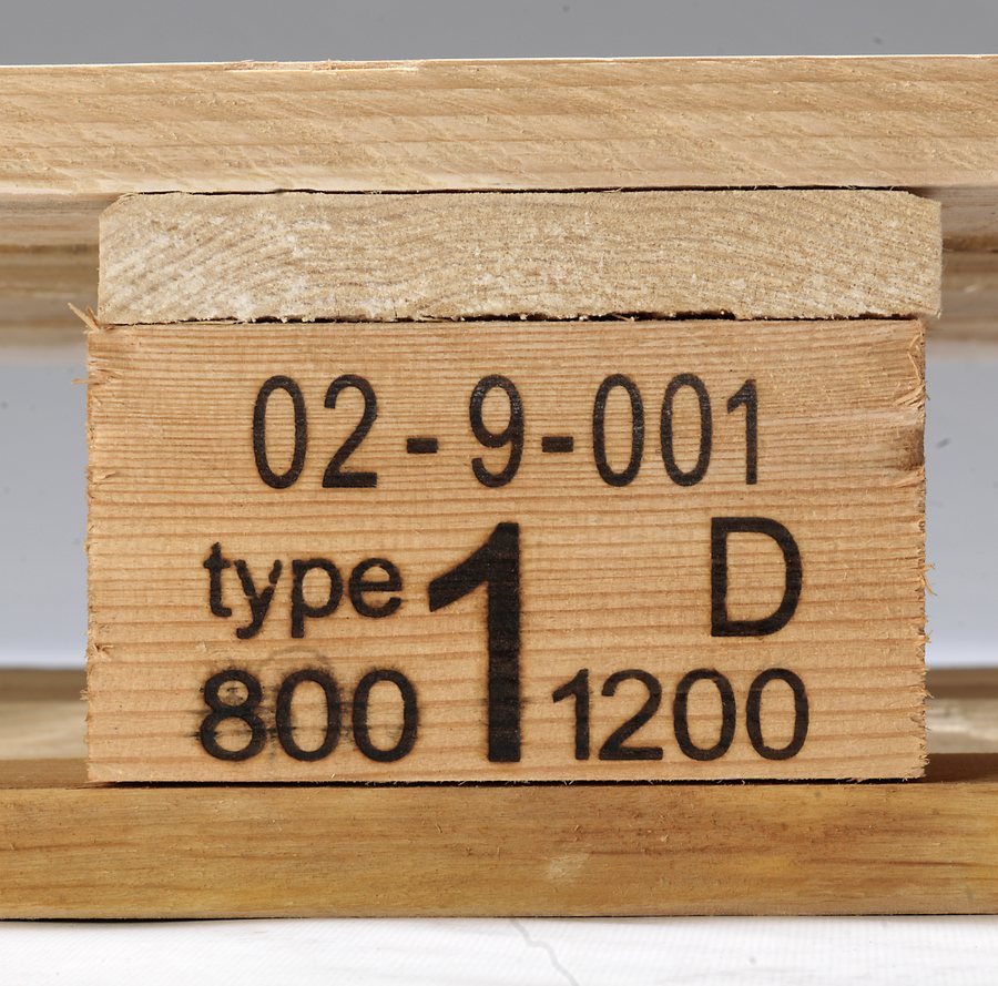Kennzeichnung 02-9-001, type 1 D, 800 1200 auf dem Mittelklotz